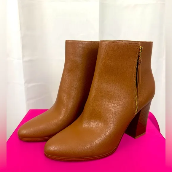 Michael Kors - Britt Ankle Boot, Stacked Wood Heel/ Pebbled Luggage Brown 11M