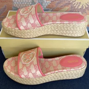 MICHAEL KORS SADLER WEDGEMK OUTLINE JQD/EMB MKTEA ROSE49S3SDFA1Y