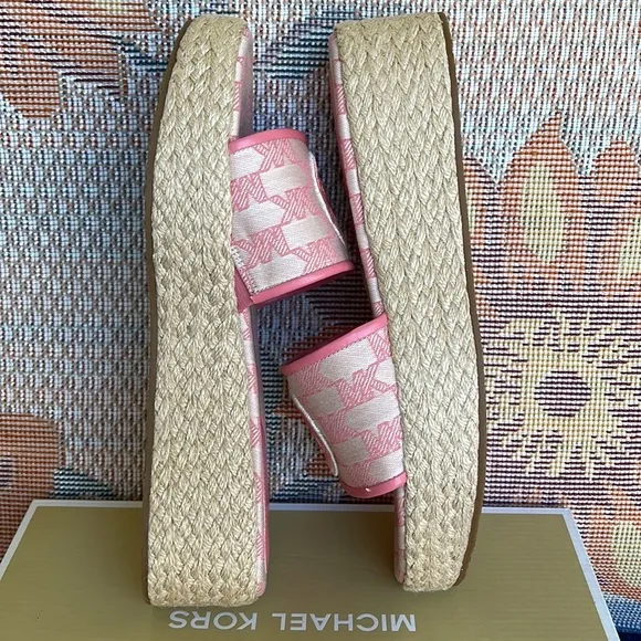 MICHAEL KORS SADLER WEDGEMK OUTLINE JQD/EMB MKTEA ROSE49S3SDFA1Y