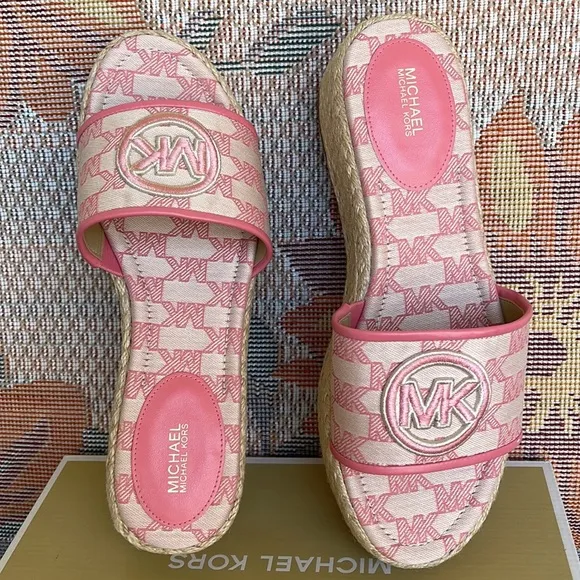MICHAEL KORS SADLER WEDGEMK OUTLINE JQD/EMB MKTEA ROSE49S3SDFA1Y