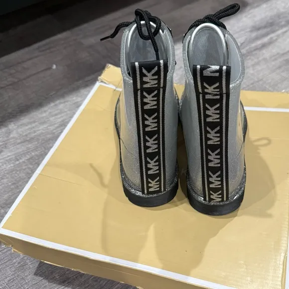 Michael Kors Tavie Rain Bootie Silver‎