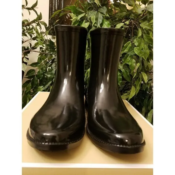 MICHAEL KORS WOMEN'S BENJI RAIN BOOTIE LOGO BOOTS