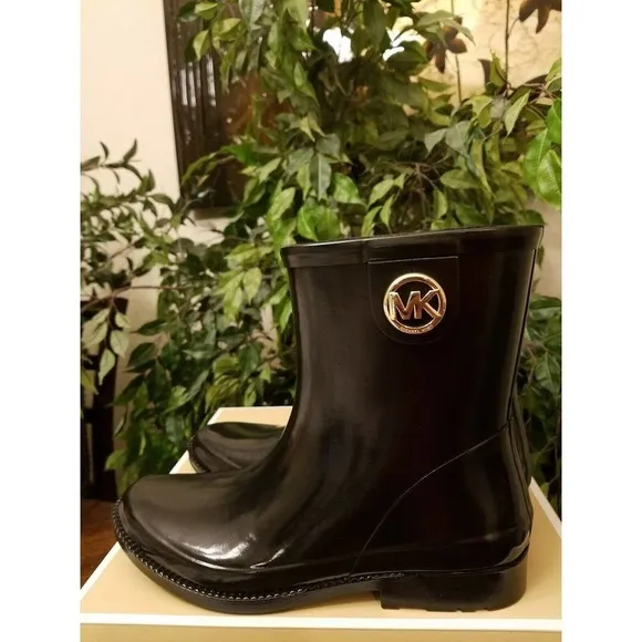 MICHAEL KORS WOMEN'S BENJI RAIN BOOTIE LOGO BOOTS