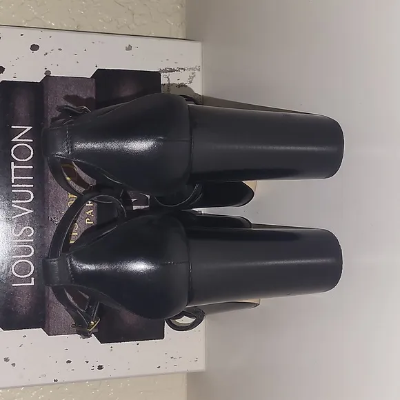 Michael michael Kors &quot;Miri&quot; black platform sandal heel, sz 7M
