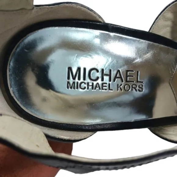 MICHAEL Michael Kors Sandals. EUC.  Size 9M.  #S2715