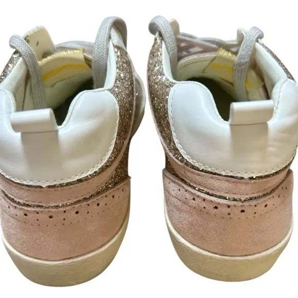 Mi.iM Gold Glitter Sneaker With Star Applique Women’s 8.5 Miracle Miles Design