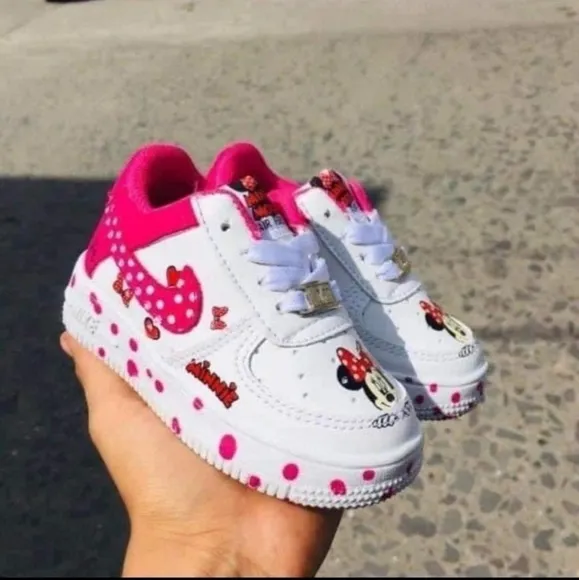 Minnie mouse shoes