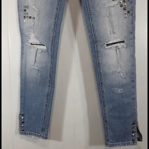 Miss me stud embellished distressed skinny jeans size 25