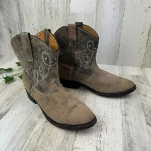 Miz Mooz Cozumel Distressed Studded Ankle Boots size 8