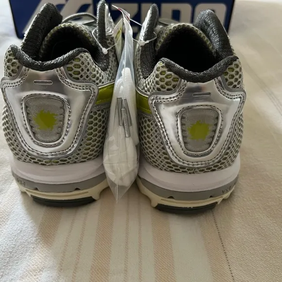 Mizuno Wave Rider 10 &quot;Amazon&quot; x One Block Down &quot;Flame Wave” D1GD232702 Size 10.5