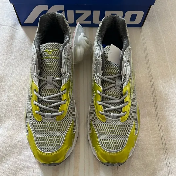 Mizuno Wave Rider 10 &quot;Amazon&quot; x One Block Down &quot;Flame Wave” D1GD232702 Size 11