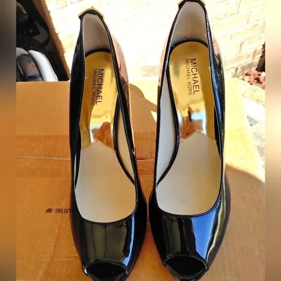 MK MICHAEL KORS HIDDEN PLATFORM HEELS SHOES SIZE 11