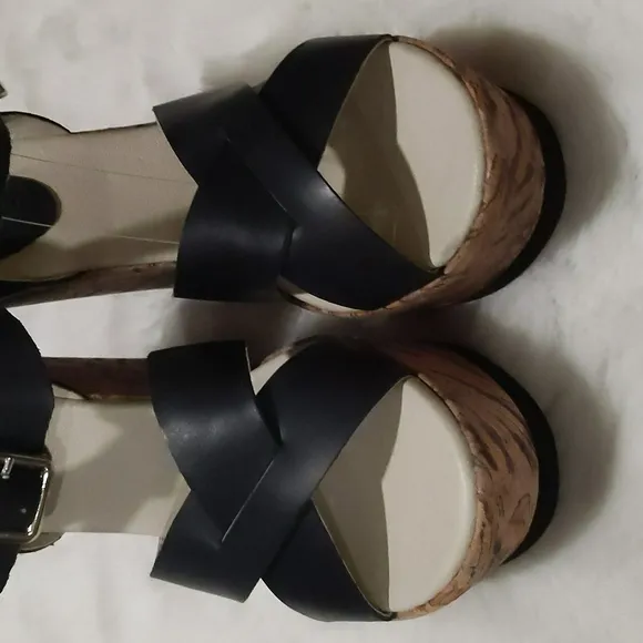 MOJO MOXY Vespa Platform Wedge Sandals ~ NWOT