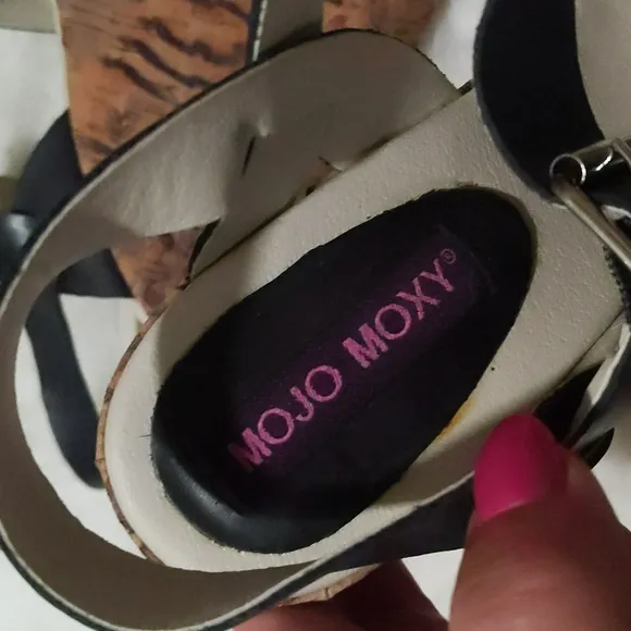 MOJO MOXY Vespa Platform Wedge Sandals ~ NWOT