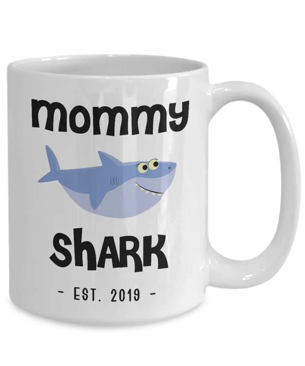 Mommy Shark Mug New Mom Est 2019 Coffee Cup Do Do Do Expecting Mom Pregnancy Reveal Announcement Mother's Day Gifts
