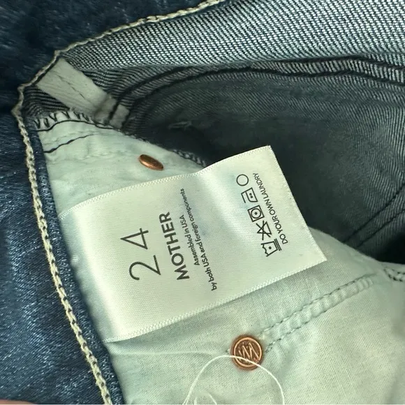 MOTHER Insider Crop Step Fray  Jeans with Distressed Hem Sake to Me Size 24