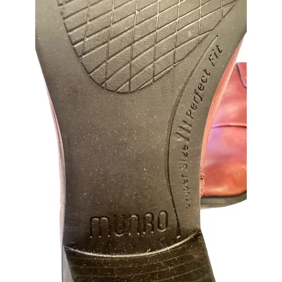 Munro Tyler Western Bootie Size 7 Narrow 2&quot; Heel NWOB