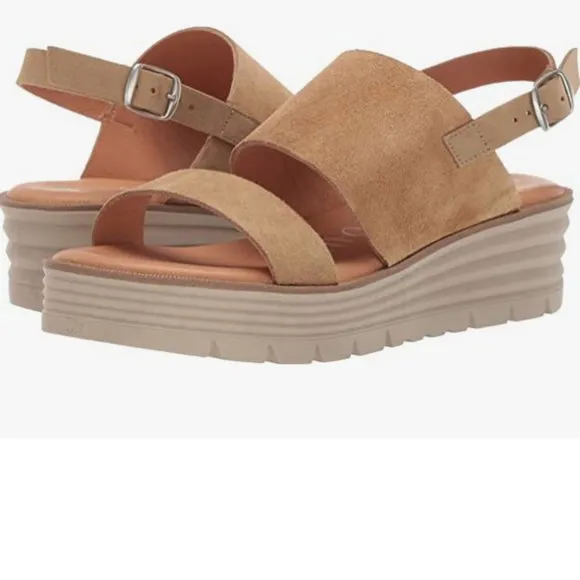MUSSE &amp; CLOUD Suede Platform Sandals