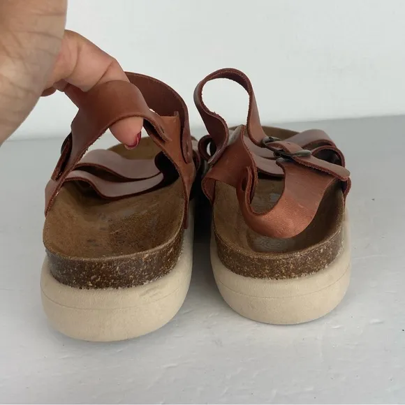 Musse &amp; Cloud Women's Sandals Size 40 US 9.5 Tan Distressed Leather Boho Footbed