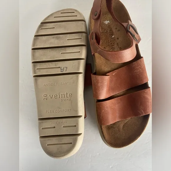 Musse &amp; Cloud Women's Sandals Size 40 US 9.5 Tan Distressed Leather Boho Footbed