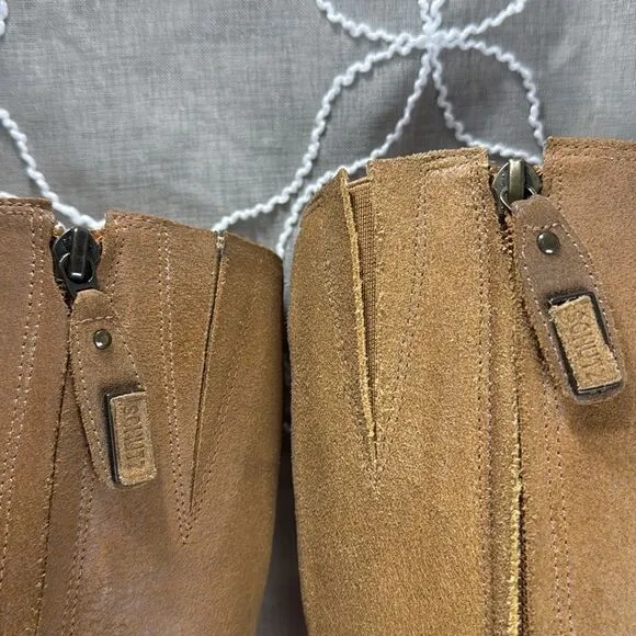 (N7) Schutz cowboy boots, embroidered leather, collaboration with Aldo, size 5 B