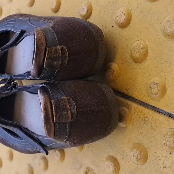 Naot Kirei Mary Jane Flat Comfort Shoe Metallic &amp; Brown Size 40/US 9 Women's