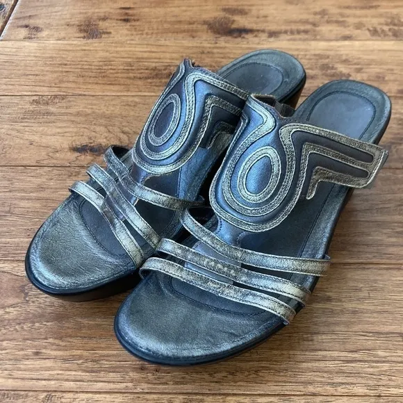 Naot Metallic Pewter Platform Wedge Slide Sandals Comfort Size 41