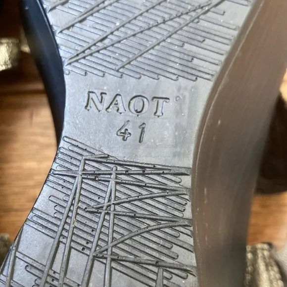 Naot Metallic Pewter Platform Wedge Slide Sandals Comfort Size 41