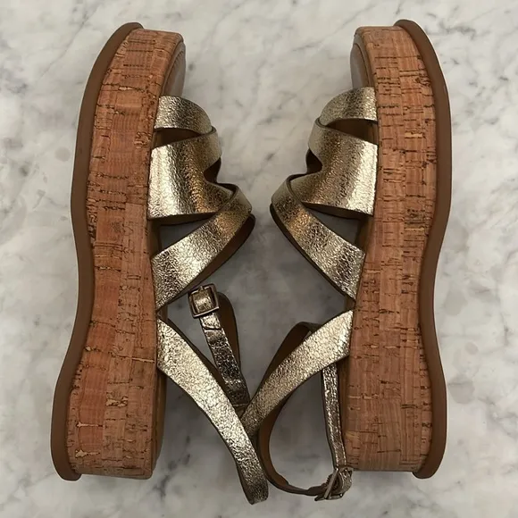 Natulizer woman’s sandals size 7 1/2