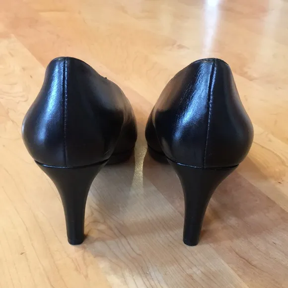 NATURALIZER MICHELLE PUMP BLACK LEATHER