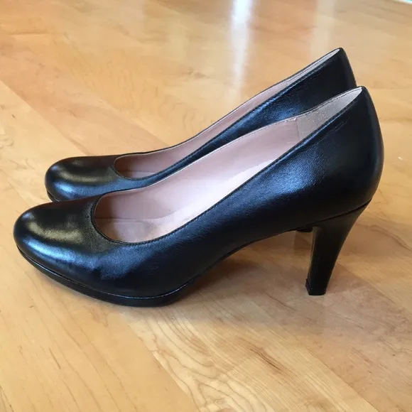 NATURALIZER MICHELLE PUMP BLACK LEATHER