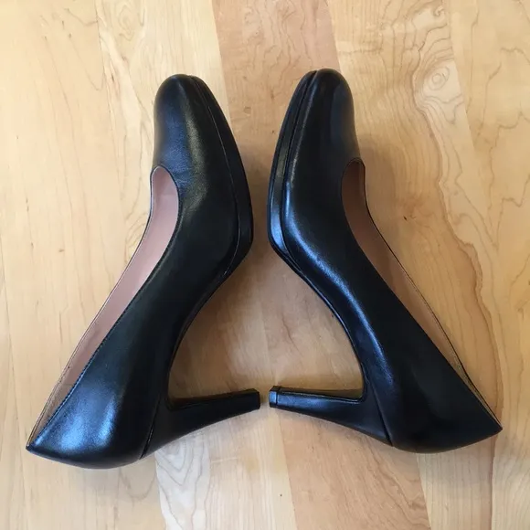 NATURALIZER MICHELLE PUMP BLACK LEATHER