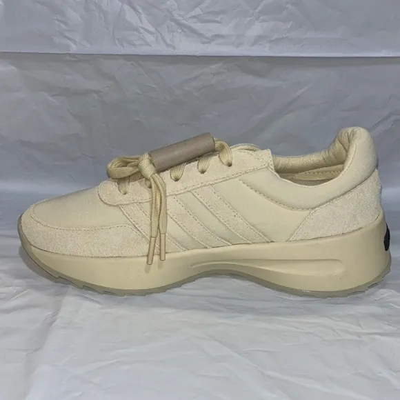 NEW ADIDAS Unisex Athletics Los Angeles Sneakers Casual Padded Comfort Size 9.5