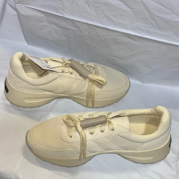 NEW ADIDAS Unisex Athletics Los Angeles Sneakers Casual Padded Comfort Size 9.5