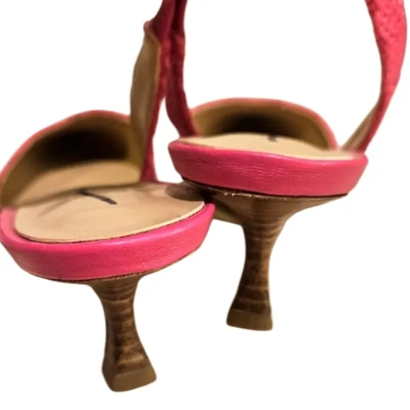 NEW! ANN TAYLOR Hot Pink Straw Pointed Toe Slingback Kitten Heel Pumps 6.5M.
