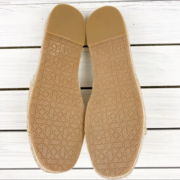 NEW Badgley Mischka Jewel Kyrene Espadrille Sandals Beaded Fabric Beige Tan