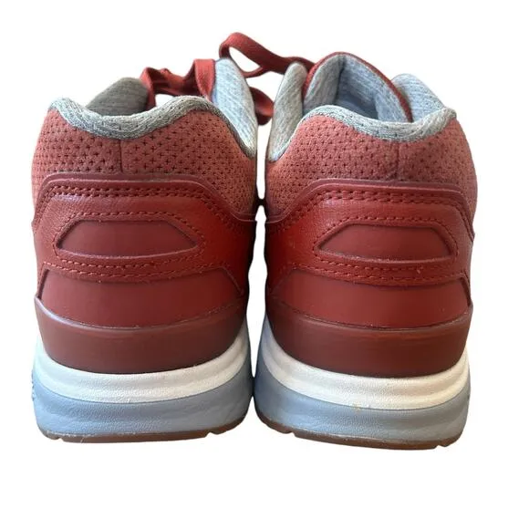 New Balance 1550 Revlite Sneakers Mens 7.5 Red Clay Suede Low Top Athleisure
