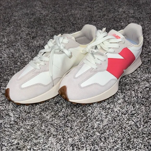 New Balance 327 'Moonbeam Desert Pink Gum' MS327ASM Women’s 9 Men’s 7.5 NIB