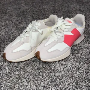 New Balance 327 'Moonbeam Desert Pink Gum' MS327ASM Women’s 9 Men’s 7.5 NIB