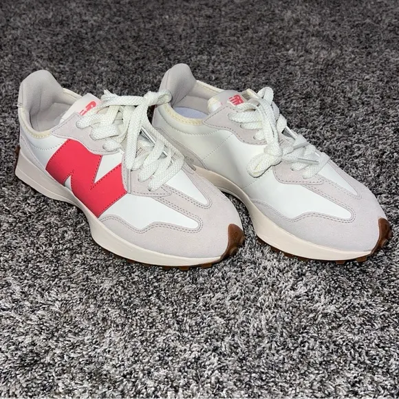 New Balance 327 'Moonbeam Desert Pink Gum' MS327ASM Women’s 9 Men’s 7.5 NIB