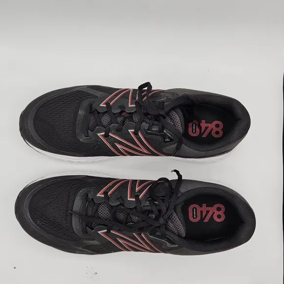 New Balance 840 running shoes size 14