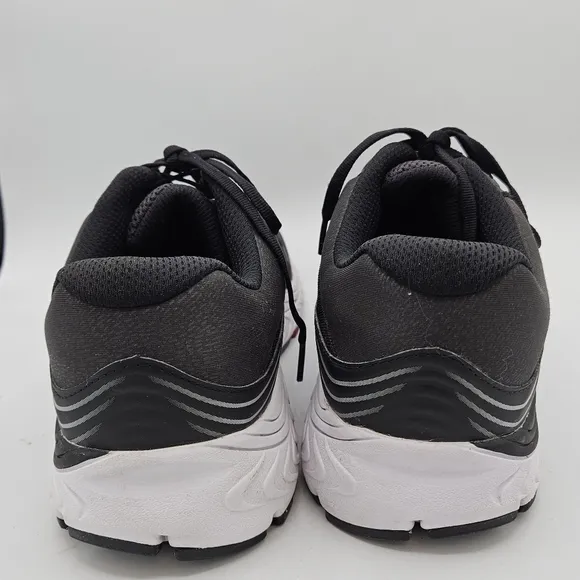 New Balance 840 running shoes size 14