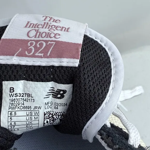 New Balance Classics 327 Black &amp; White Sneakers Trainers Women's 6.5 Shoes