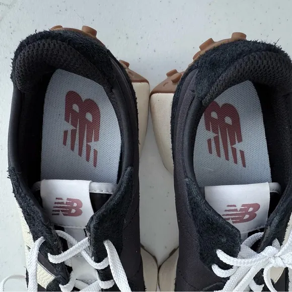 New Balance Classics 327 Black &amp; White Sneakers Trainers Women's 6.5 Shoes