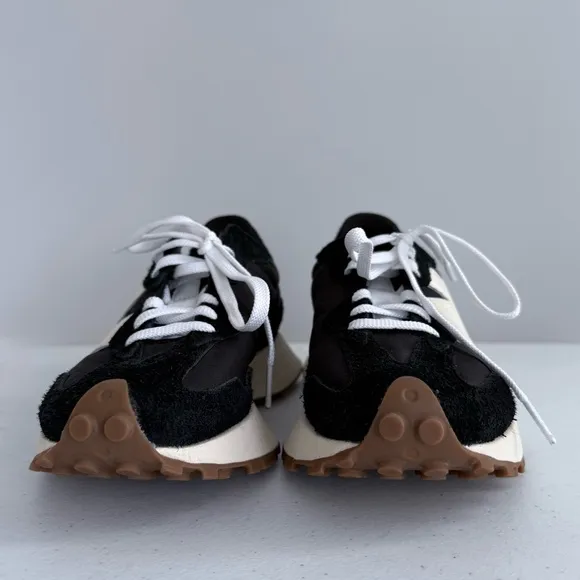 New Balance Classics 327 Black &amp; White Sneakers Trainers Women's 6.5 Shoes