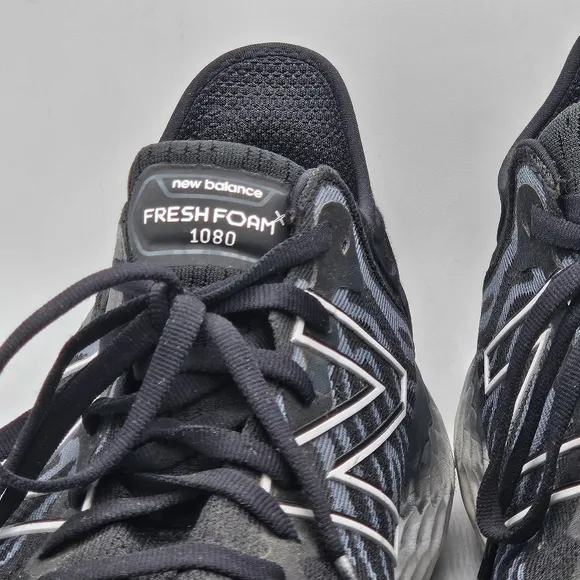 New Balance Fresh Foam 1080 sneakers in black and gray size 13