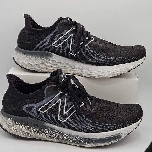 New Balance Fresh Foam 1080 sneakers in black and gray size 13