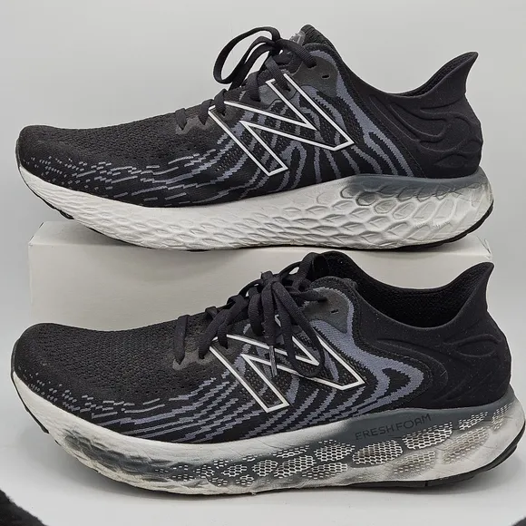 New Balance Fresh Foam 1080 sneakers in black and gray size 13