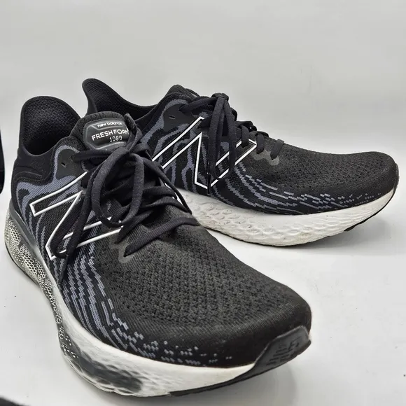 New Balance Fresh Foam 1080 sneakers in black and gray size 13