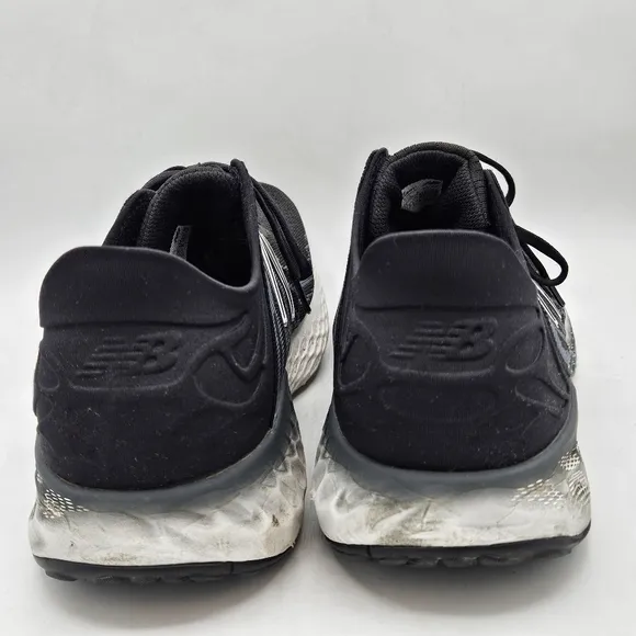 New Balance Fresh Foam 1080 sneakers in black and gray size 13